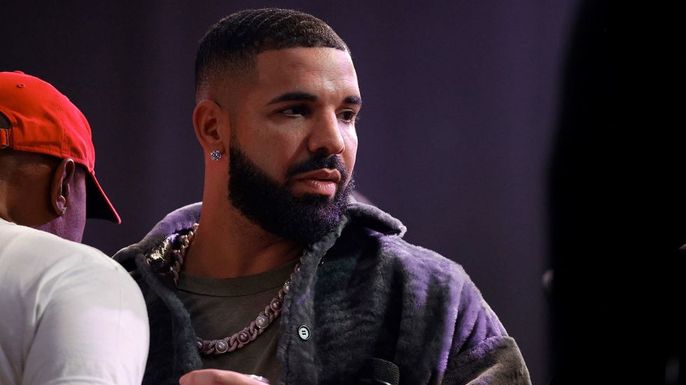 Что имеет в виду BBL Drizzy, когда Дрейк читает рэп в новом сингле Sexxy Red