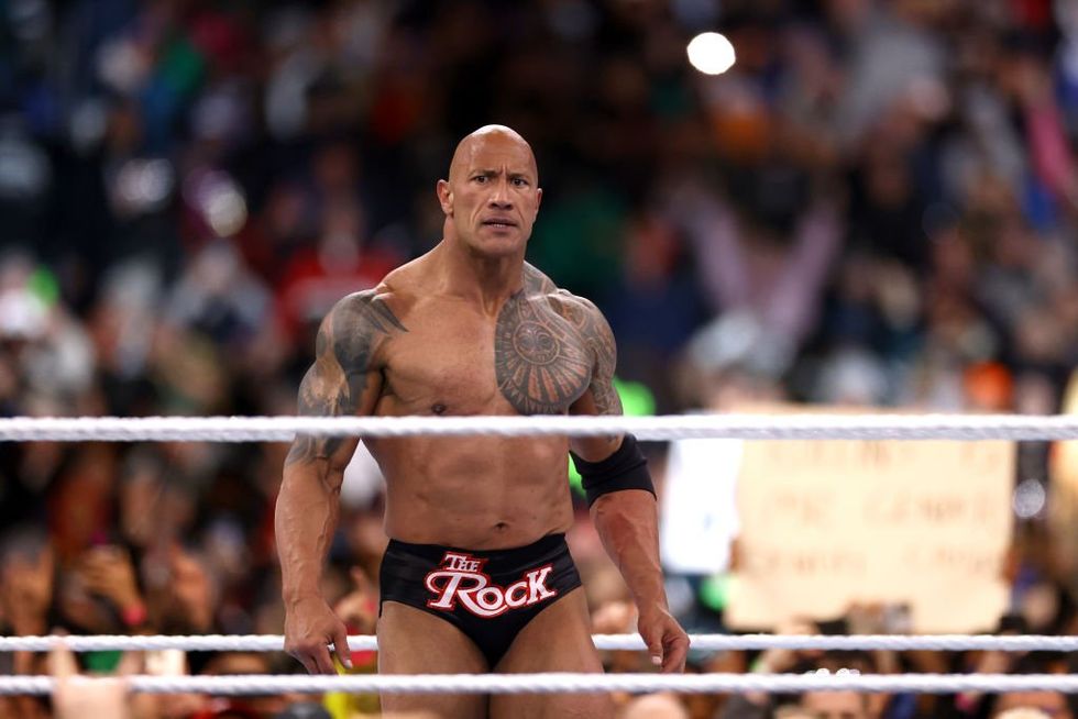 WWE отвечает на обвинения The Rock в «хроническом опоздании» и «непрофессионализме»